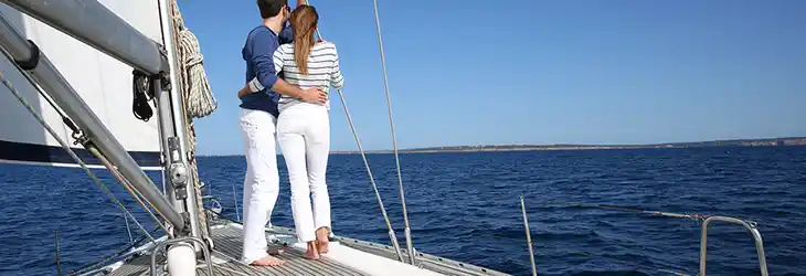 Paseos en Bote y Vela